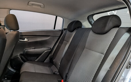 KIA Rio IV, 2020 год, 965 000 рублей, 17 фотография