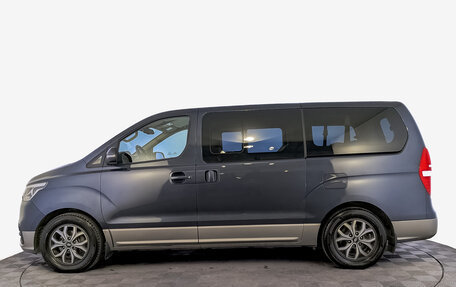 Hyundai H-1 II рестайлинг, 2018 год, 2 750 000 рублей, 8 фотография