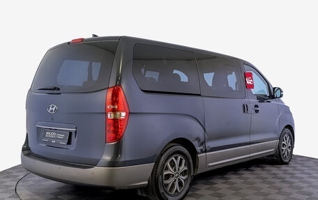 Hyundai H-1 II рестайлинг, 2018 год, 2 750 000 рублей, 5 фотография