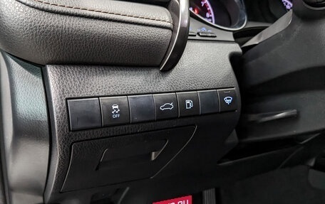 Toyota Camry, 2018 год, 2 390 000 рублей, 25 фотография