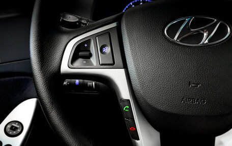 Hyundai Solaris II рестайлинг, 2012 год, 850 000 рублей, 24 фотография