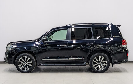 Toyota Land Cruiser 200, 2018 год, 6 900 000 рублей, 8 фотография