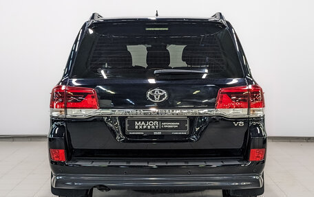 Toyota Land Cruiser 200, 2018 год, 6 900 000 рублей, 6 фотография