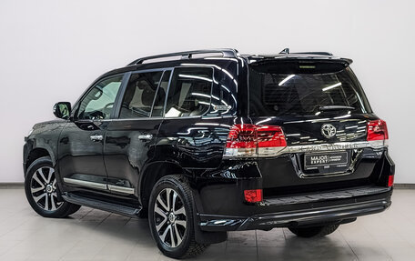 Toyota Land Cruiser 200, 2018 год, 6 900 000 рублей, 7 фотография