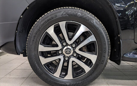 Toyota Land Cruiser 200, 2018 год, 6 900 000 рублей, 12 фотография