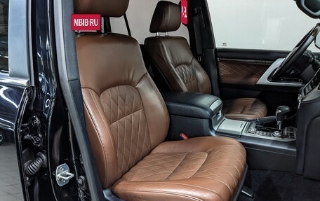 Toyota Land Cruiser 200, 2018 год, 6 900 000 рублей, 22 фотография