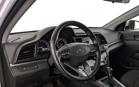 Hyundai Elantra VI рестайлинг, 2019 год, 1 635 000 рублей, 15 фотография