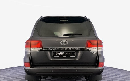 Toyota Land Cruiser 200, 2020 год, 8 540 000 рублей, 6 фотография
