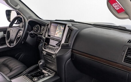 Toyota Land Cruiser 200, 2020 год, 8 540 000 рублей, 13 фотография