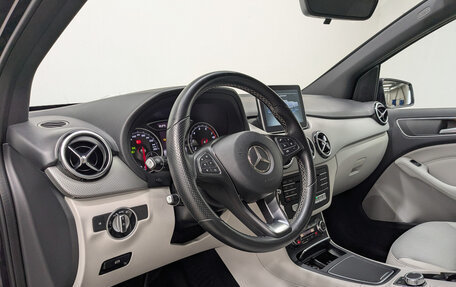 Mercedes-Benz B-Класс, 2015 год, 1 534 000 рублей, 15 фотография