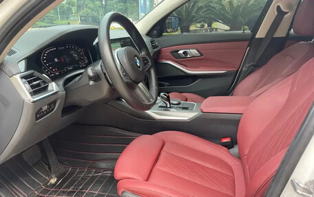 BMW 3 серия, 2022 год, 2 950 000 рублей, 11 фотография