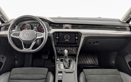 Volkswagen Passat B8 рестайлинг, 2021 год, 3 150 000 рублей, 14 фотография