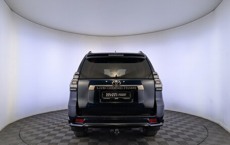 Toyota Land Cruiser Prado 150 рестайлинг 2, 2021 год, 6 731 000 рублей, 6 фотография