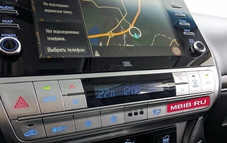 Toyota Land Cruiser Prado 150 рестайлинг 2, 2021 год, 6 731 000 рублей, 16 фотография