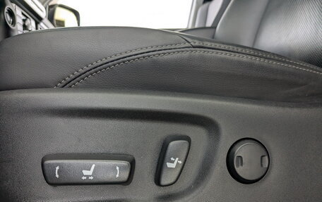 Toyota Land Cruiser Prado 150 рестайлинг 2, 2021 год, 6 731 000 рублей, 21 фотография