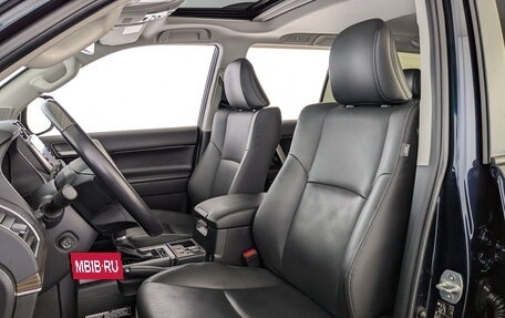 Toyota Land Cruiser Prado 150 рестайлинг 2, 2021 год, 6 731 000 рублей, 23 фотография