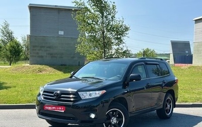 Toyota Highlander III, 2012 год, 1 730 000 рублей, 1 фотография