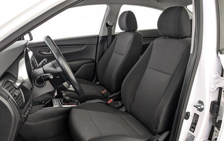 KIA Rio IV, 2021 год, 1 635 000 рублей, 20 фотография