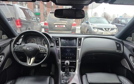 Infiniti Q50 I рестайлинг, 2017 год, 3 000 000 рублей, 12 фотография