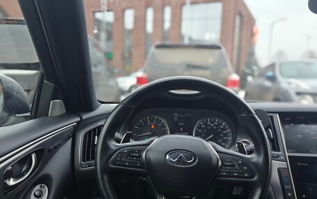 Infiniti Q50 I рестайлинг, 2017 год, 3 000 000 рублей, 13 фотография