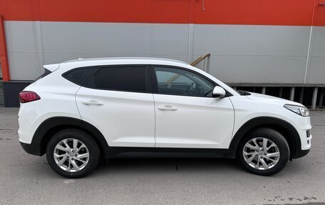 Hyundai Tucson III, 2018 год, 1 900 000 рублей, 3 фотография