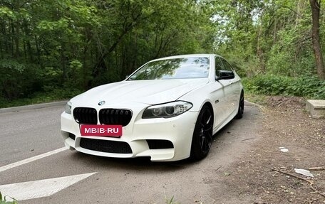 BMW 5 серия, 2010 год, 2 430 000 рублей, 3 фотография