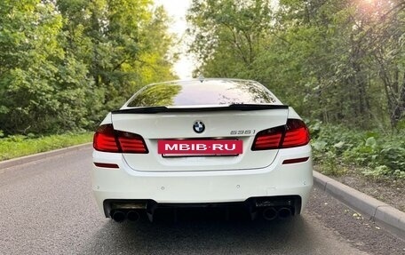 BMW 5 серия, 2010 год, 2 430 000 рублей, 7 фотография