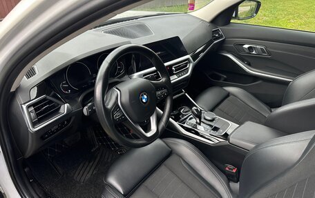 BMW 3 серия, 2019 год, 3 100 000 рублей, 4 фотография