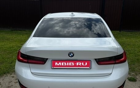 BMW 3 серия, 2019 год, 3 100 000 рублей, 3 фотография