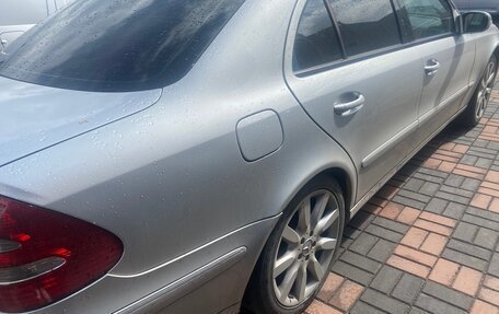Mercedes-Benz E-Класс, 2002 год, 650 000 рублей, 4 фотография