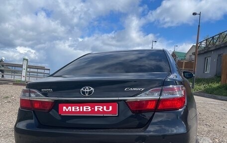 Toyota Camry, 2015 год, 2 300 000 рублей, 4 фотография