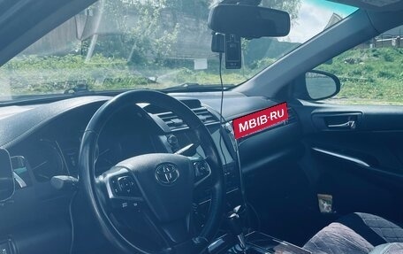 Toyota Camry, 2015 год, 2 300 000 рублей, 9 фотография