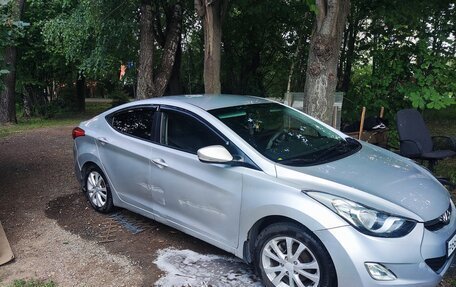 Hyundai Elantra V, 2012 год, 900 000 рублей, 8 фотография
