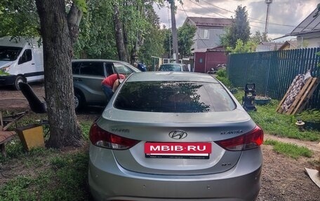 Hyundai Elantra V, 2012 год, 900 000 рублей, 6 фотография