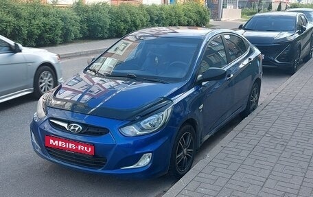 Hyundai Solaris II рестайлинг, 2011 год, 580 000 рублей, 3 фотография