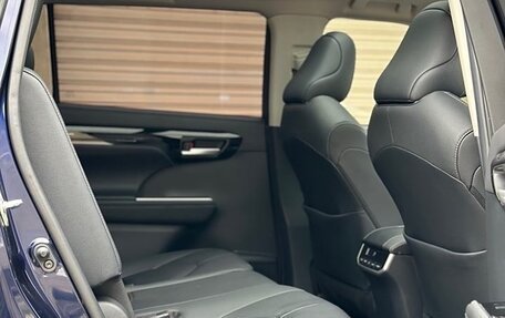 Toyota Highlander, 2022 год, 4 050 000 рублей, 11 фотография