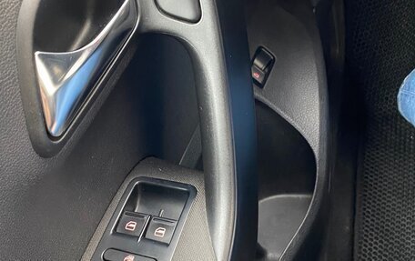 Volkswagen Polo VI (EU Market), 2013 год, 900 000 рублей, 10 фотография