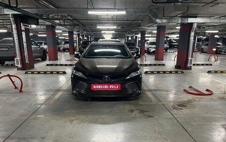 Toyota Camry, 2021 год, 3 145 000 рублей, 2 фотография