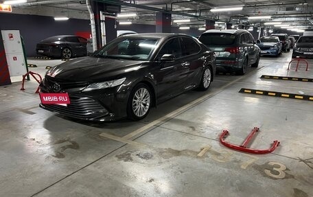 Toyota Camry, 2021 год, 3 145 000 рублей, 4 фотография