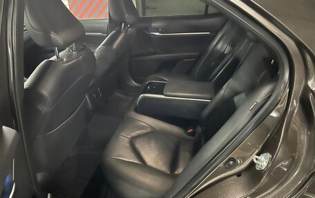 Toyota Camry, 2021 год, 3 145 000 рублей, 22 фотография
