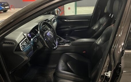 Toyota Camry, 2021 год, 3 145 000 рублей, 13 фотография
