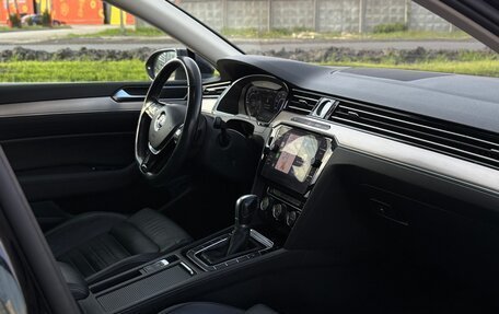 Volkswagen Passat B8 рестайлинг, 2017 год, 2 140 000 рублей, 20 фотография