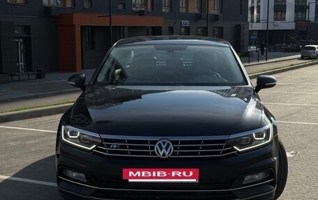 Volkswagen Passat B8 рестайлинг, 2017 год, 2 140 000 рублей, 2 фотография