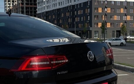 Volkswagen Passat B8 рестайлинг, 2017 год, 2 140 000 рублей, 13 фотография