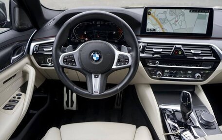 BMW 5 серия, 2021 год, 8 000 000 рублей, 5 фотография