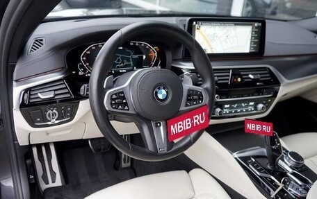BMW 5 серия, 2021 год, 8 000 000 рублей, 4 фотография