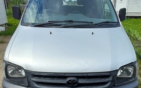 Toyota Town Ace III, 2001 год, 300 000 рублей, 1 фотография