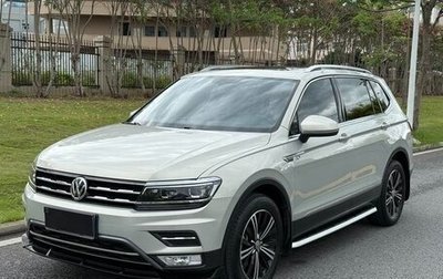 Volkswagen Tiguan II, 2021 год, 1 830 600 рублей, 1 фотография