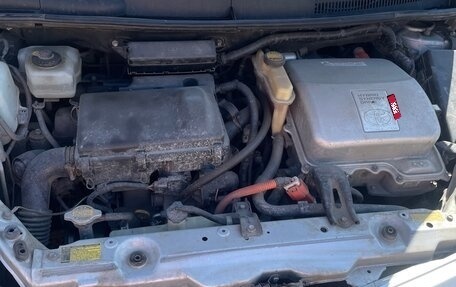 Toyota Prius, 2008 год, 790 000 рублей, 8 фотография