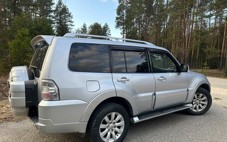 Mitsubishi Pajero IV, 2011 год, 2 200 000 рублей, 7 фотография